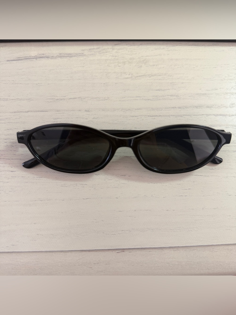 Black Sunglasses Women's Fashion Eyewear new without tag never worn